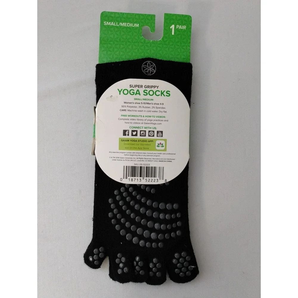 Super Grippy Yoga Socks Gaiam Women's Small/Medium Socks Black 1 pair No Slip